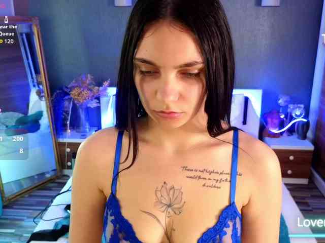 Modella: KayleyGunner