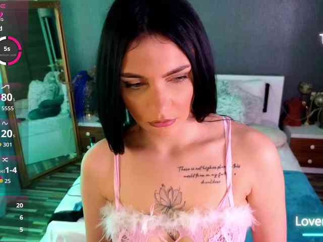 KayleyGunner webcam