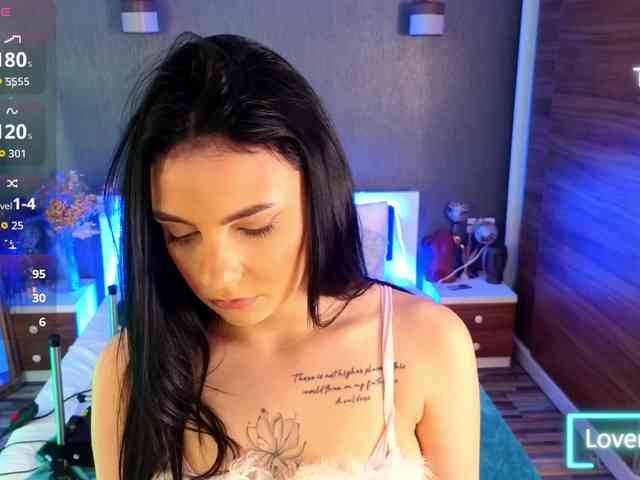KayleyGunner webcam