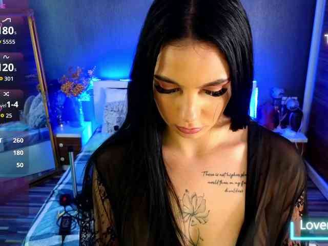 Modella: KayleyGunner