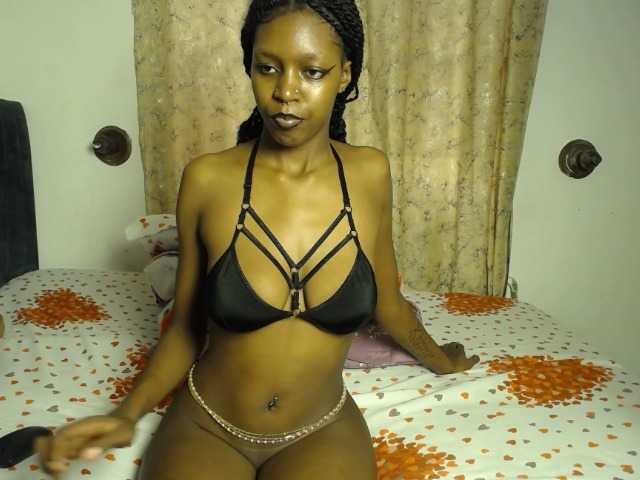 BellaLyna live cam on BongaCams