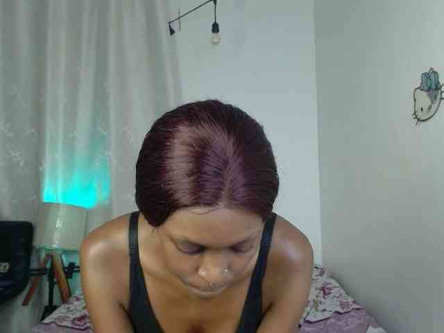 BellaLyna webcam