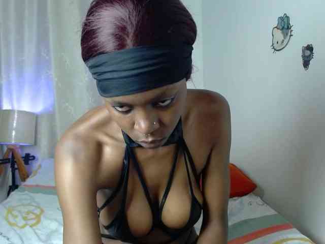 BellaLyna webcam