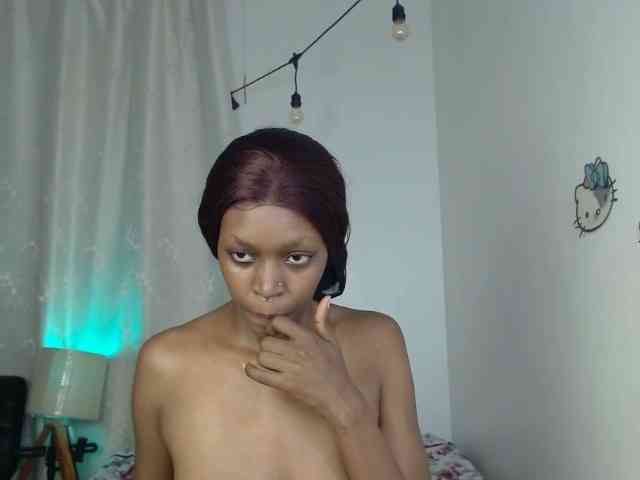 BellaLyna webcam