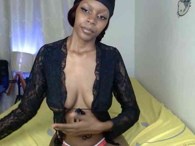 BellaLyna webcam
