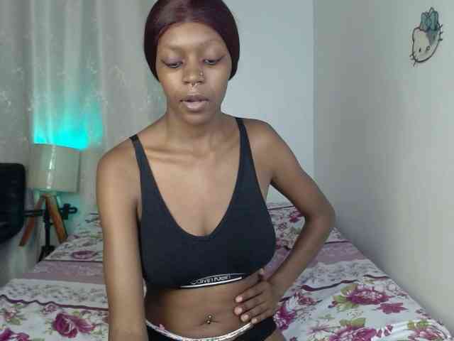 BellaLyna webcam