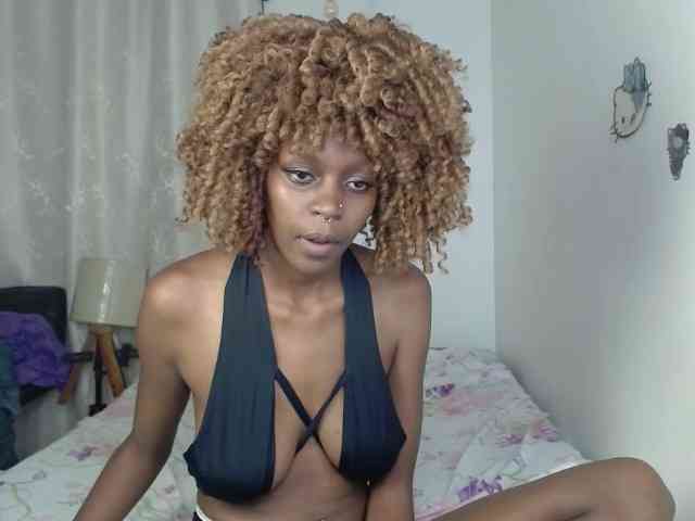 BellaLyna webcam