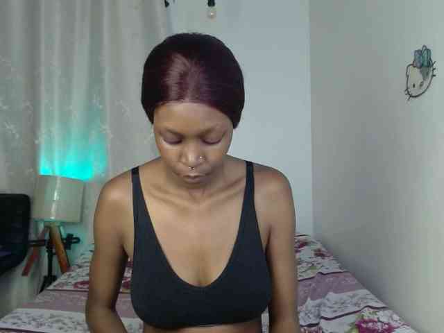 BellaLyna webcam