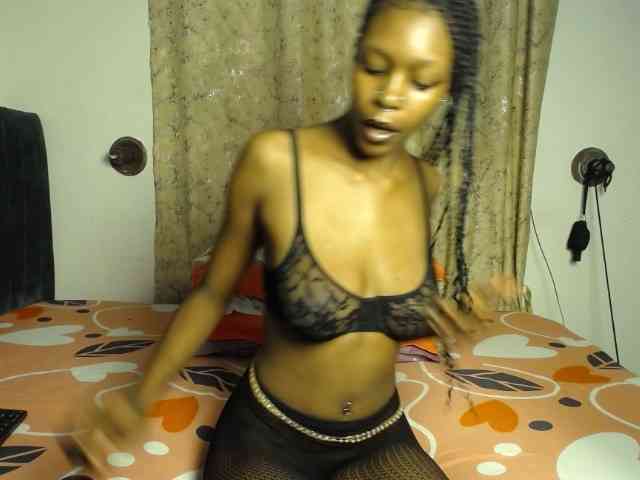 BellaLyna webcam