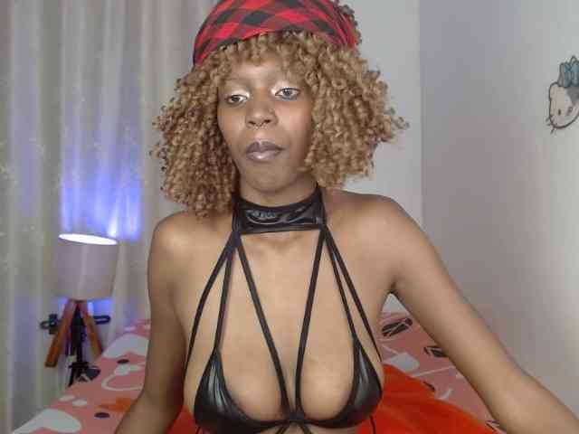 BellaLyna webcam
