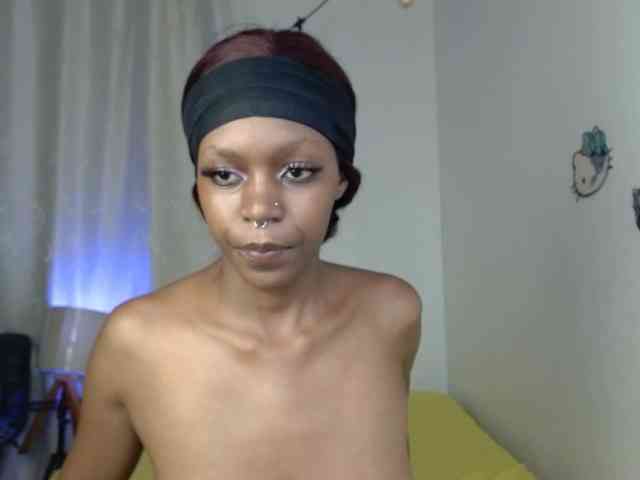 BellaLyna webcam