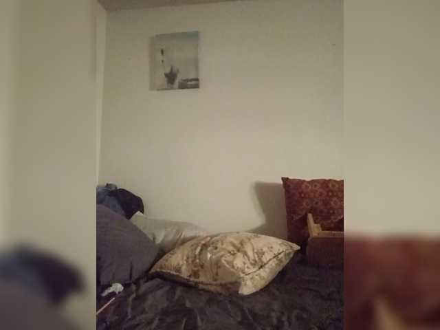 Phoenixistoohot live cam on BongaCams