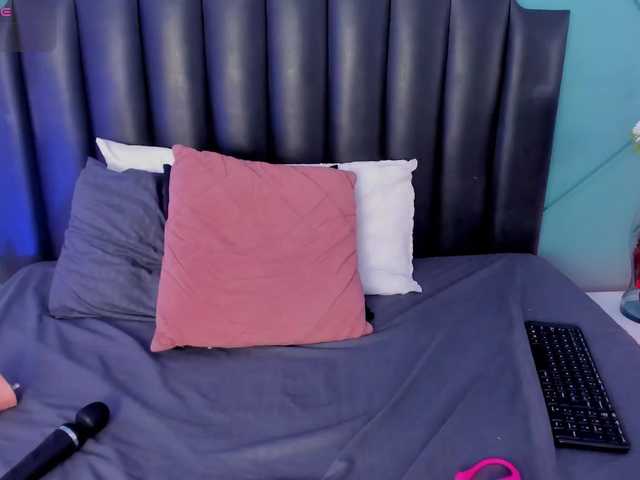 MiluVega live cam on BongaCams