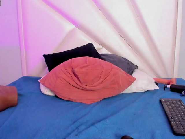 MiluVega live cam on BongaCams