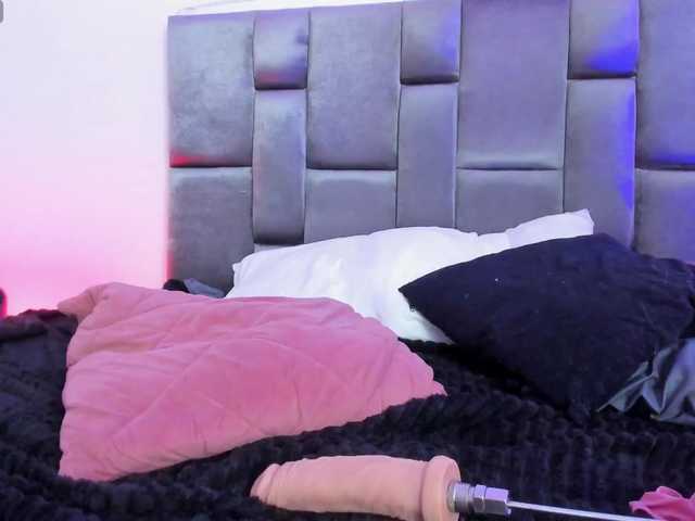 MiluVega live cam on BongaCams