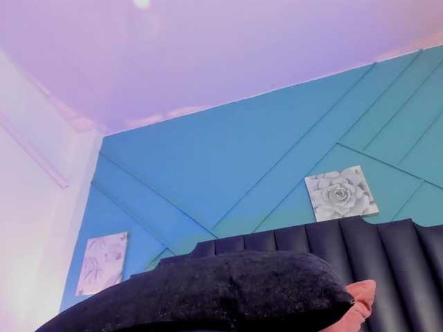 MiluVega live cam on BongaCams