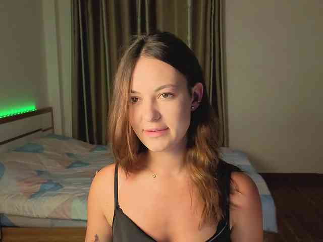 mmilaniia webcam