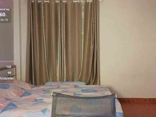 mmilaniia webcam