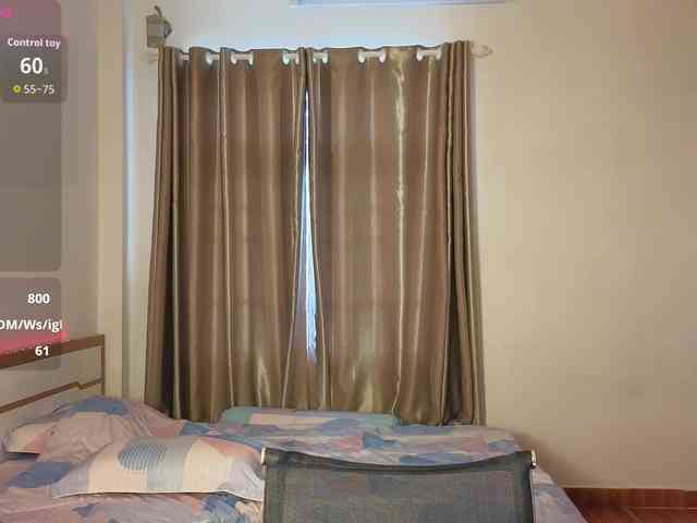 mmilaniia webcam