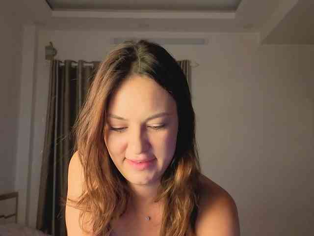 mmilaniia webcam