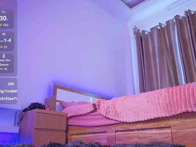 mmilaniia webcam