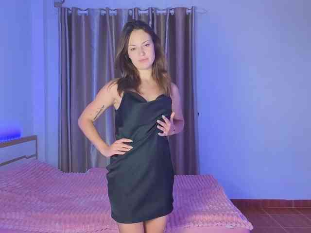 mmilaniia webcam