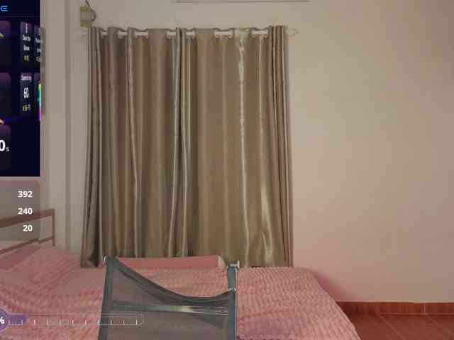 mmilaniia webcam