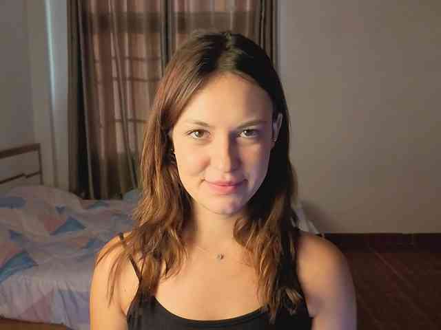 mmilaniia webcam