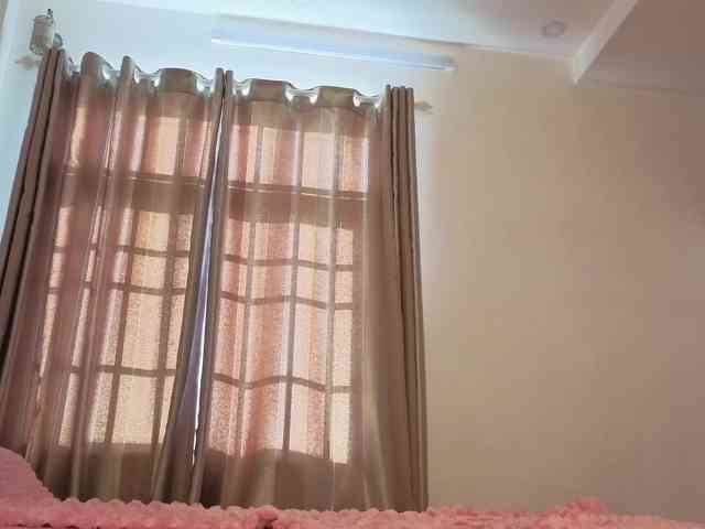 mmilaniia webcam