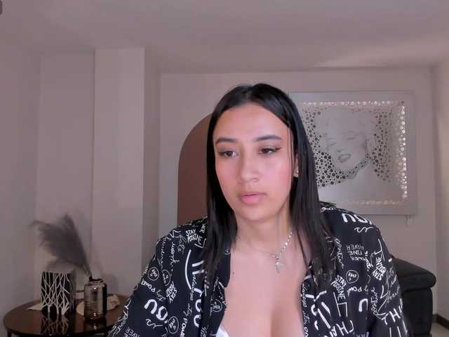 HazelGarrett's BongaCams show and profile