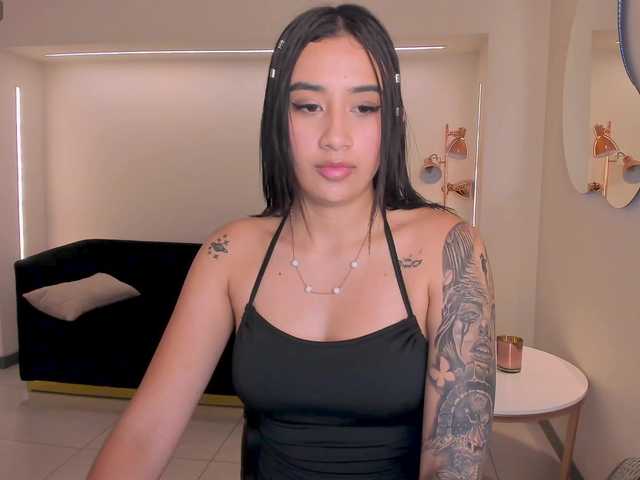 HazelGarrett's BongaCams show and profile