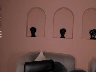 MiaSilvaX Porn Show