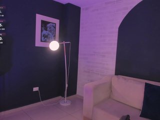 MiaSilvaX Porn Show
