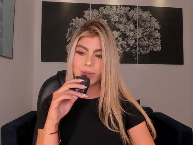 MiaSilvaX live cam preview