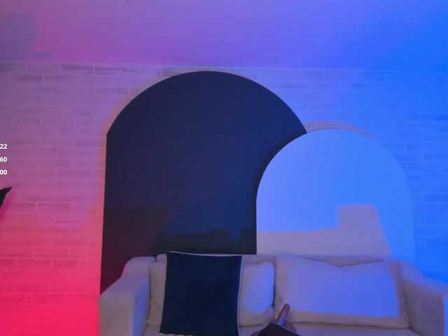 MiaSilvaX live cam on BongaCams