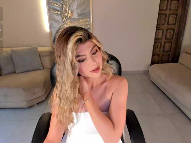 MiaSilvaX live cam on BongaCams