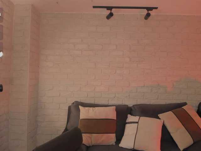 MiaSilvaX live webcam show
