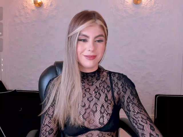 MiaSilvaX live cam on BongaCams