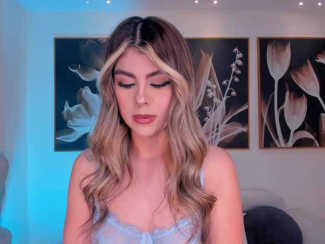 MiaSilvaX live cam on BongaCams