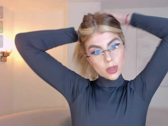 MiaSilvaX live cam on BongaCams