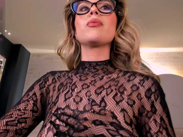 MiaSilvaX's BongaCams show and profile