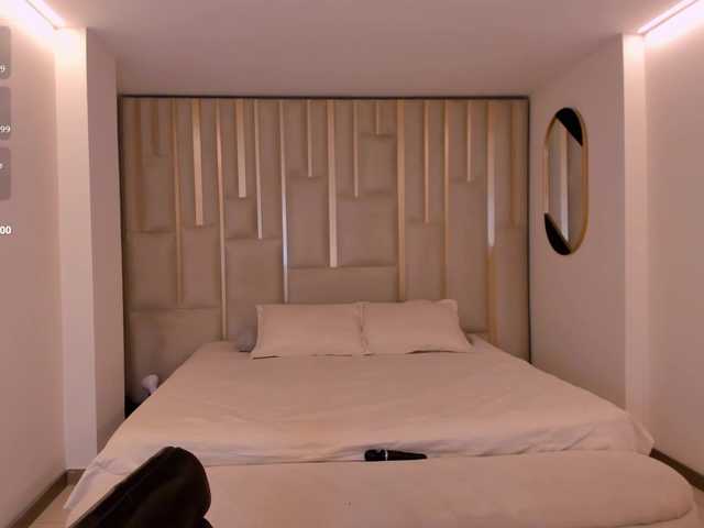 MiaSilvaX live cam on BongaCams
