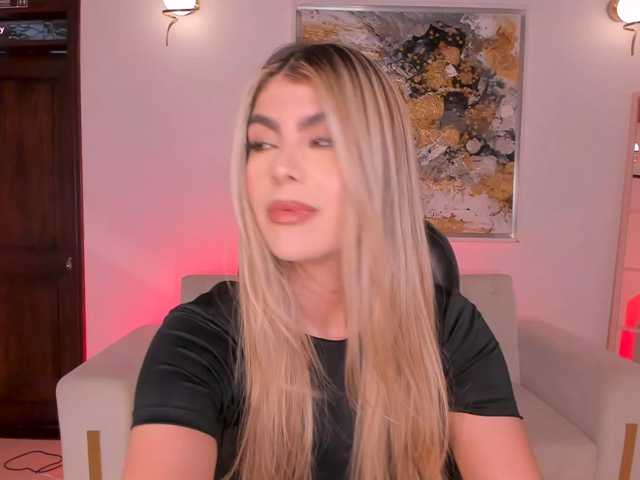 MiaSilvaX live cam on BongaCams