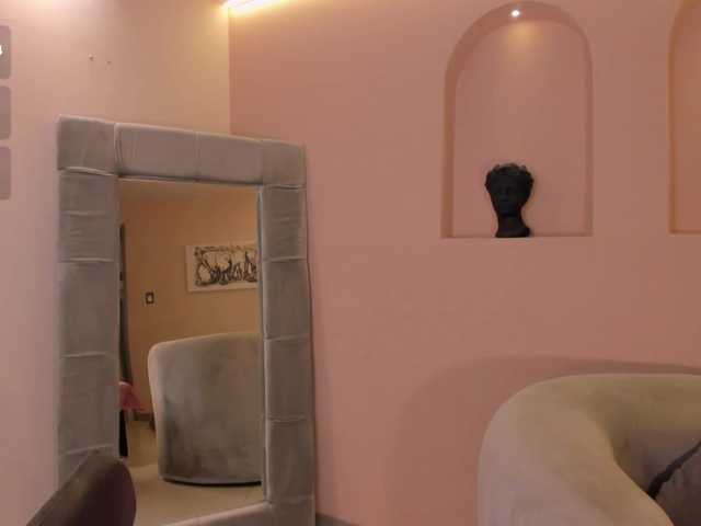 MiaSilvaX live cam on BongaCams