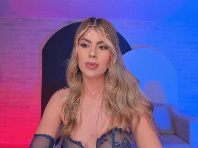 MiaSilvaX live webcam show