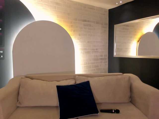 MiaSilvaX's BongaCams show and profile