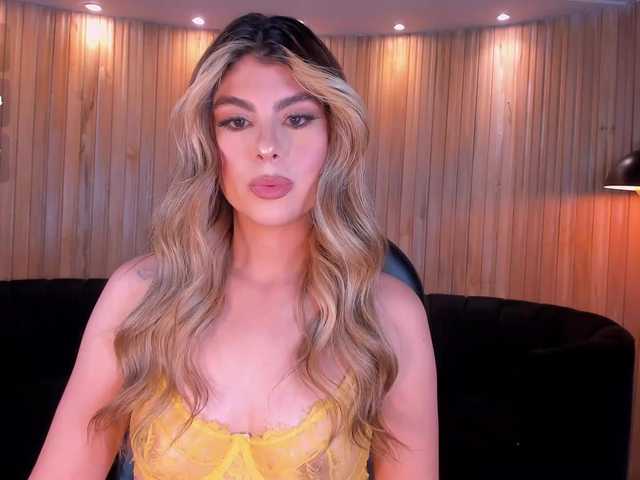MiaSilvaX live cam on BongaCams