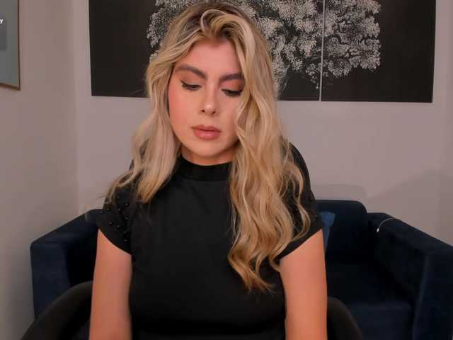 MiaSilvaX, en directo ahora en BongaCams