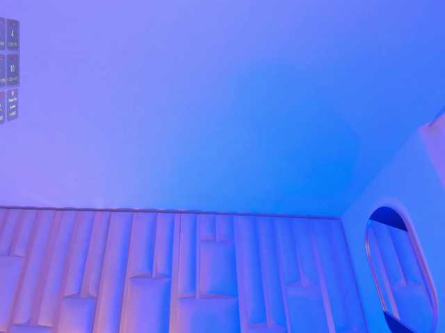 MiaSilvaX live cam on BongaCams