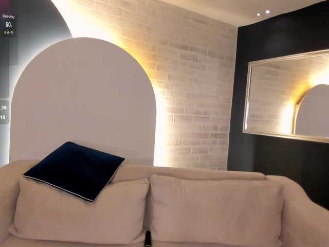 MiaSilvaX's BongaCams show and profile